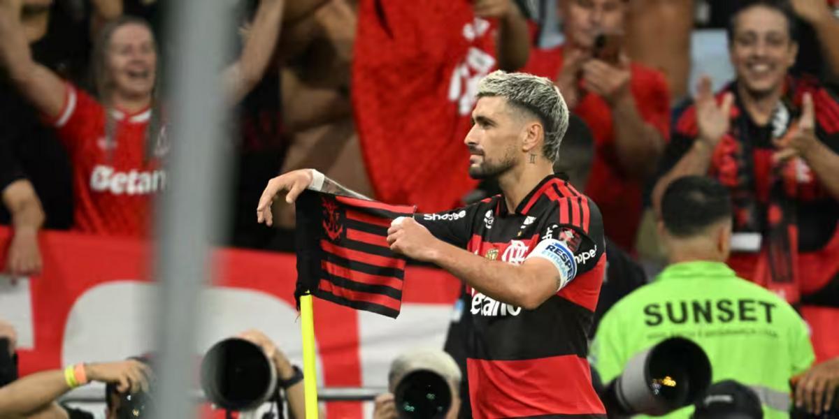 Uruguaios buscam vaga na final da Libertadores com sonho de decidir em casa