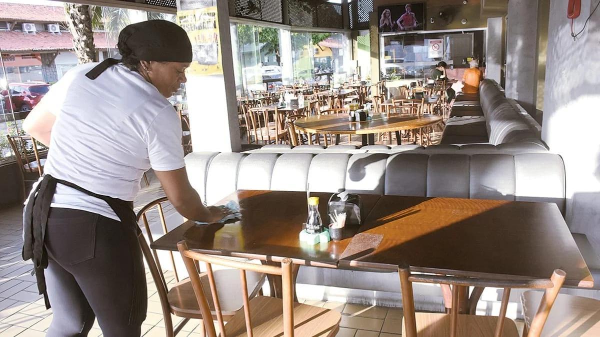 Fim da escala seis por um exige reestruturação financeira em restaurantes